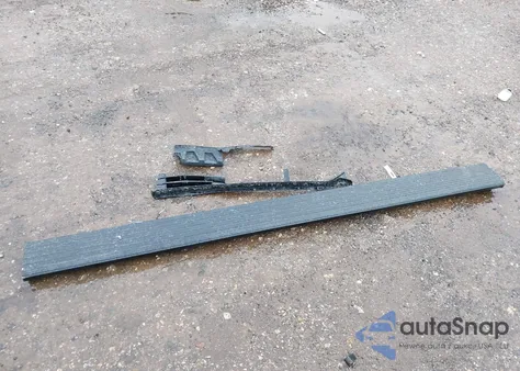 2021 Lincoln Navigator Reserve z USA, uszkodzony, nr VIN 5LMJJ2LT2MEL19646